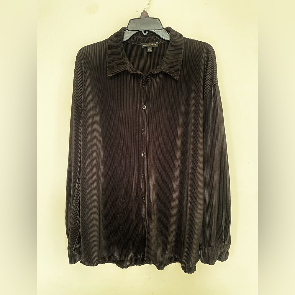 Women’s Black Pleated Shirt